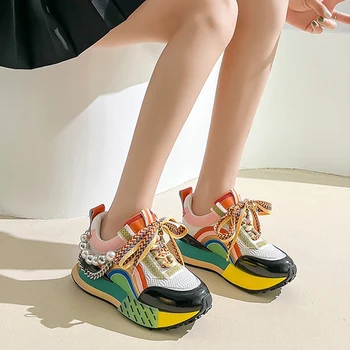Новинка 2022 года, горячая распродажа, модные женские кроссовки с цепочкой ярких цветов, женская вулканизированная обувь на платформе, Женская теннисная обувь для прогулок на открытом воздухе