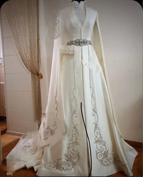 Кавказские свадебные платья-кафтаны, Накидка с серебряной вышивкой, Длинные рукава, высокий воротник, Белые атласные официальные мусульманские свадебные платья