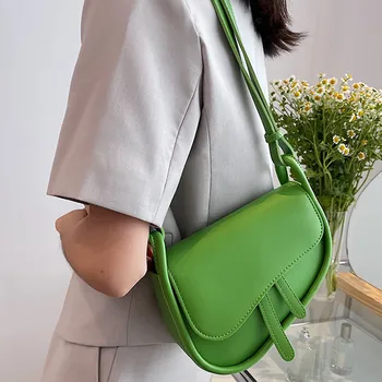 Модная седельная сумка, новые маленькие сумки через плечо для женщин, высококачественная женская роскошная сумка через плечо из цельной искусственной кожи