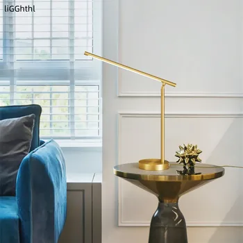 Настольная лампа из золотой латуни с современным креативным декором, светодиодная, 3 цвета, настольное освещение для домашней спальни.