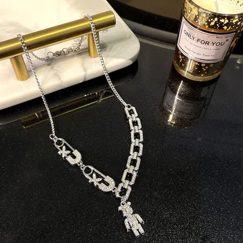 Трендовое ожерелье с подвеской в виде медведя из хрусталя для женщин, колье-чокер со звездами.